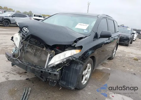 2017 Toyota Sienna Xle Premium 8 Passenger from USA, damaged, VIN 5TDYZ3DC4HS844274